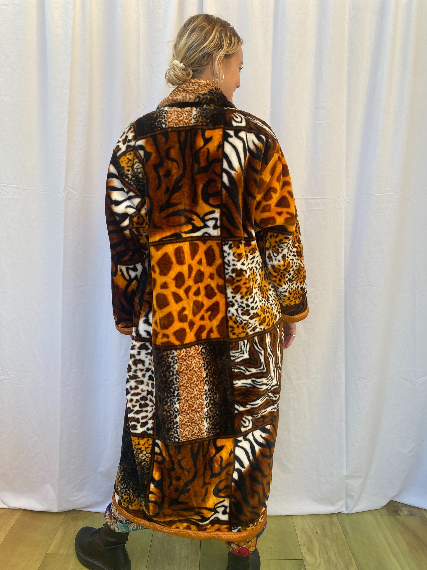 BLANKET COAT | Animal Tiger