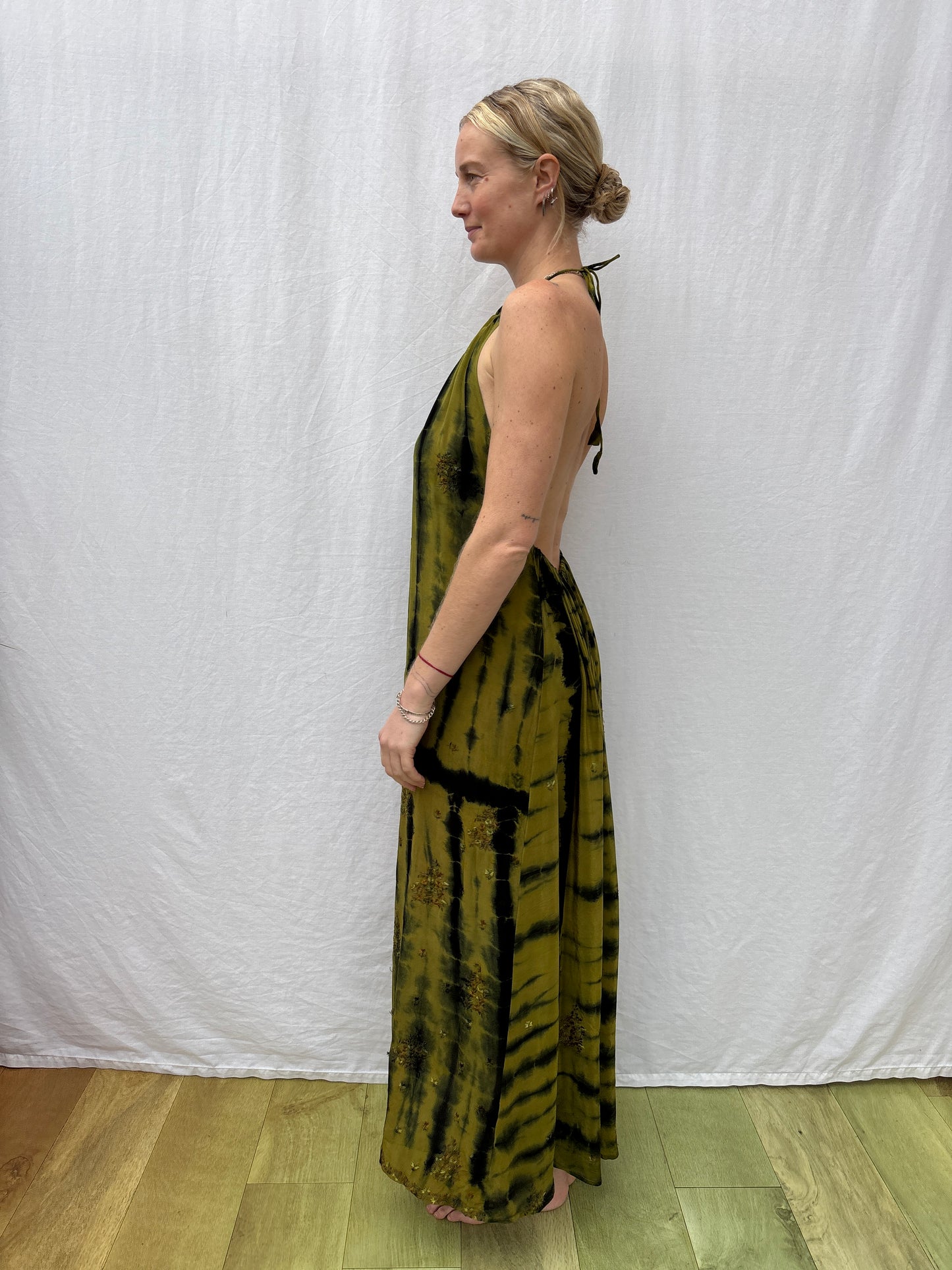 HALTER DRESS | Nova