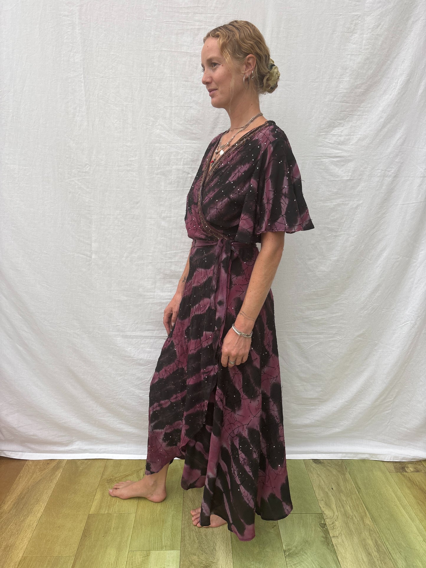 WRAP DRESS | Glittering