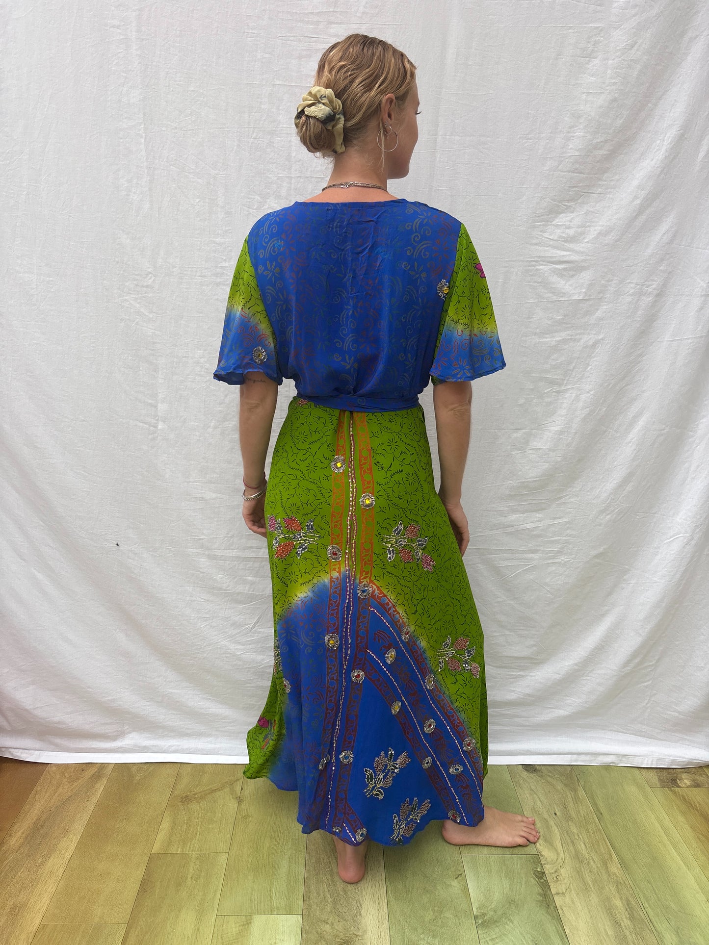 WRAP DRESS | Global