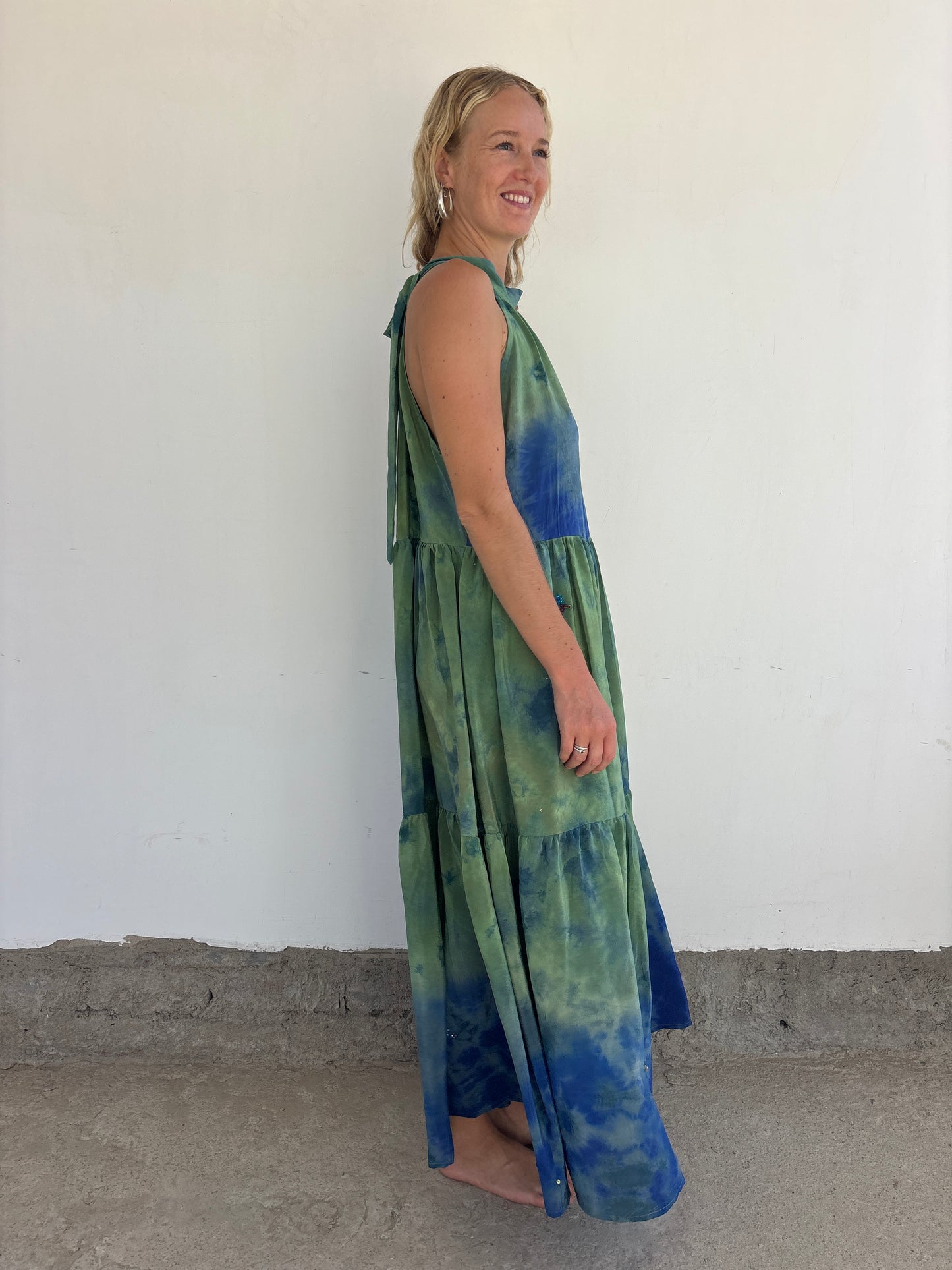 AURA DRESS | She flows