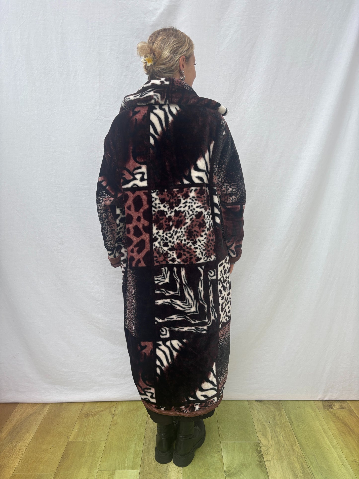 BLANKET COAT | Animal Garnet