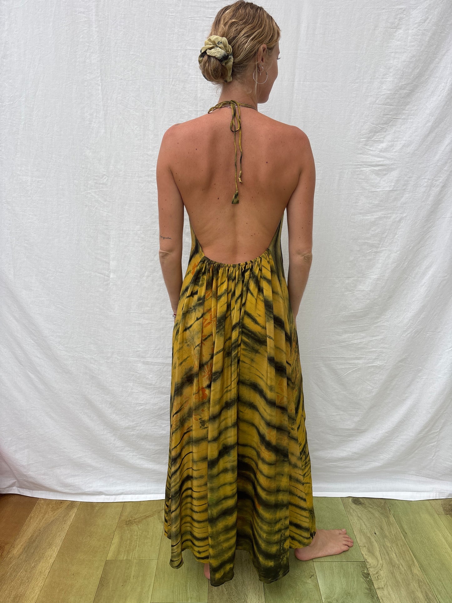 HALTER DRESS | Happy