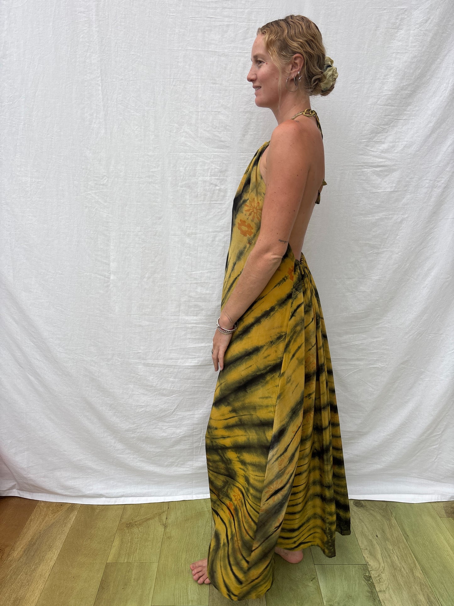 HALTER DRESS | Happy