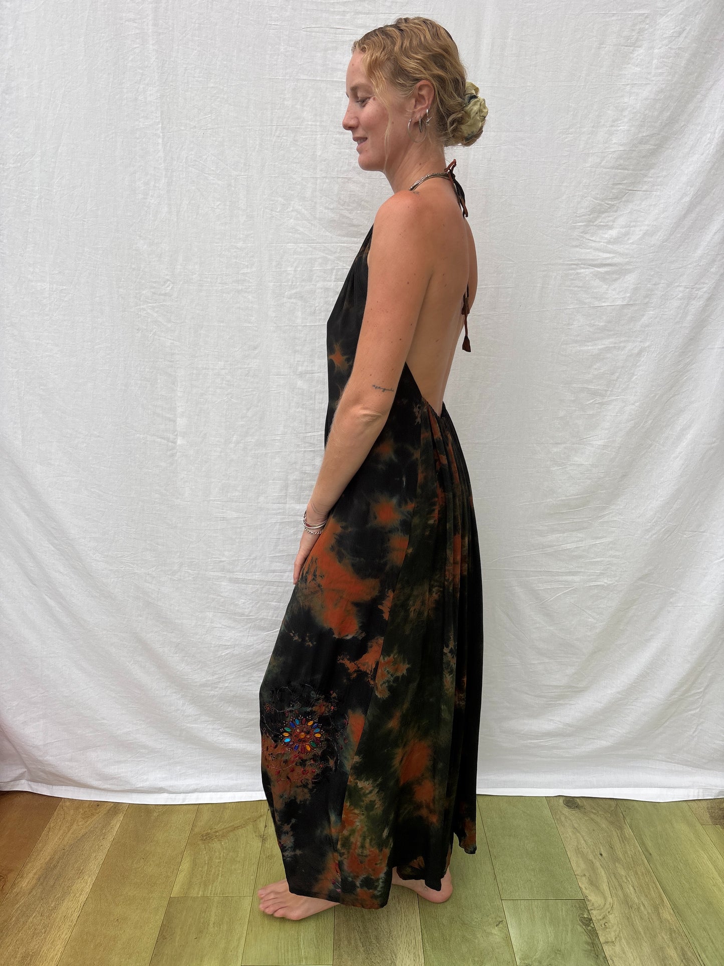 HALTER DRESS | Huntress