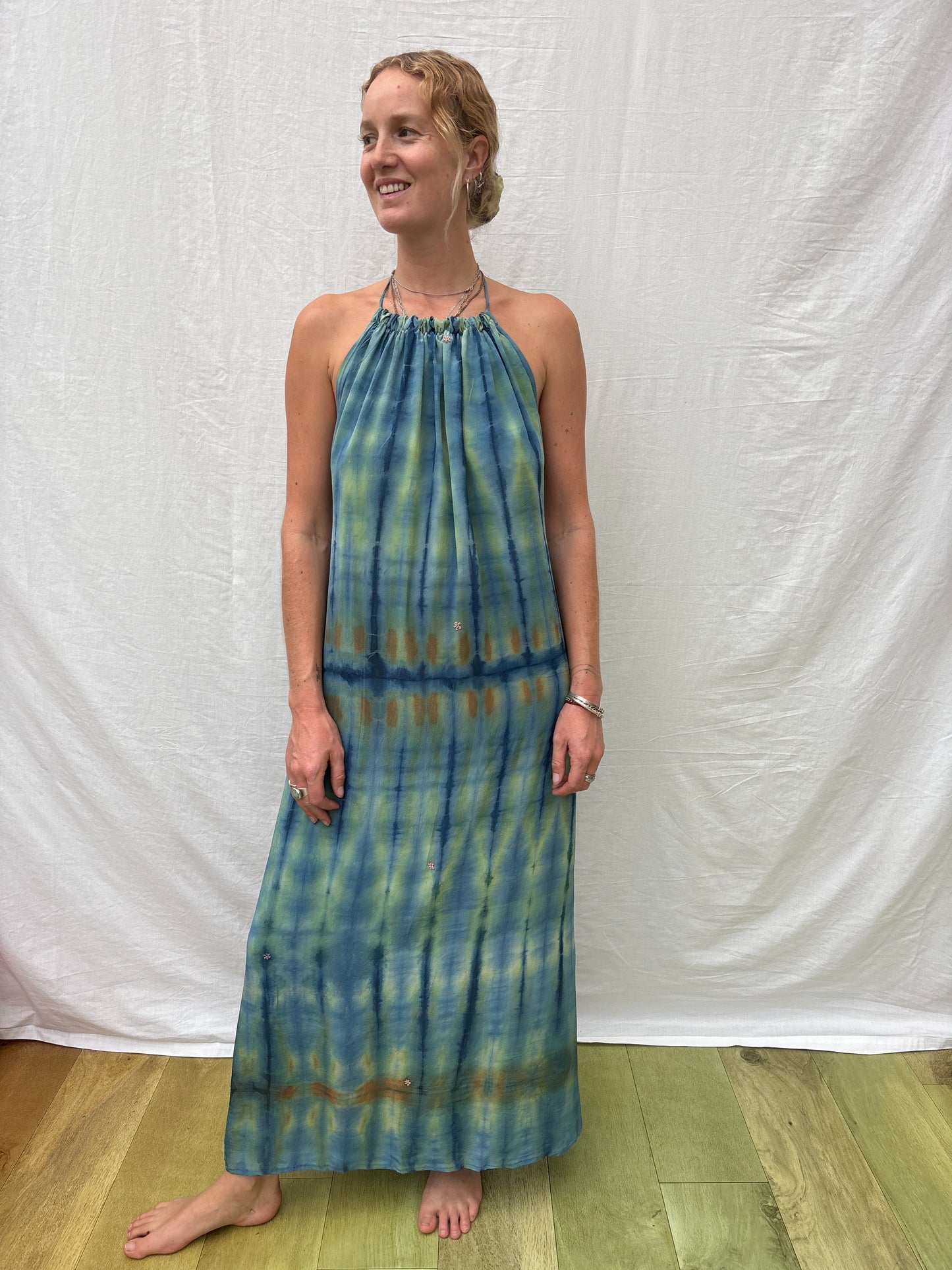 HALTER DRESS | Choose peace