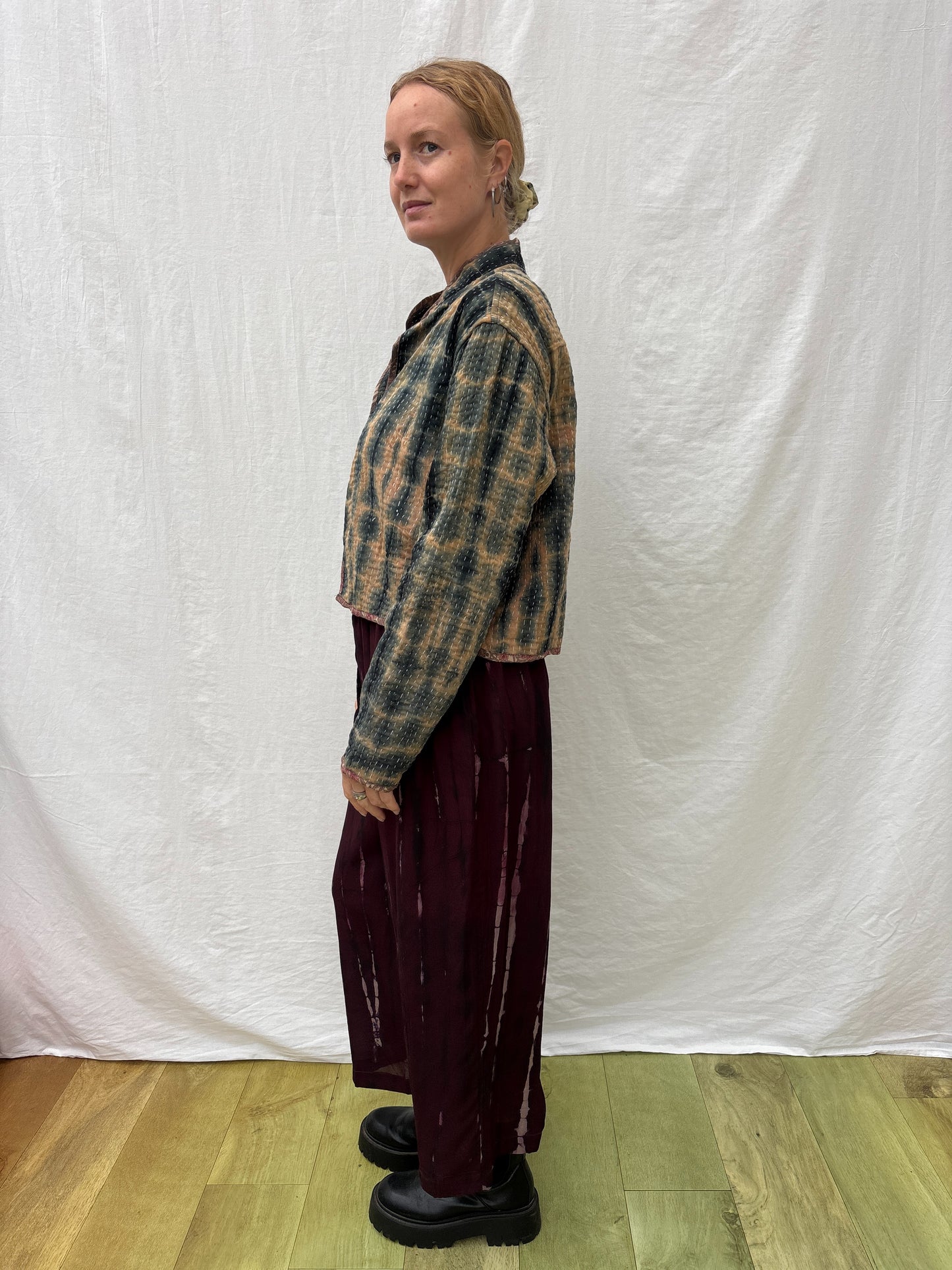 REVERSIBLE KANTHA CROP JACKET | Chances