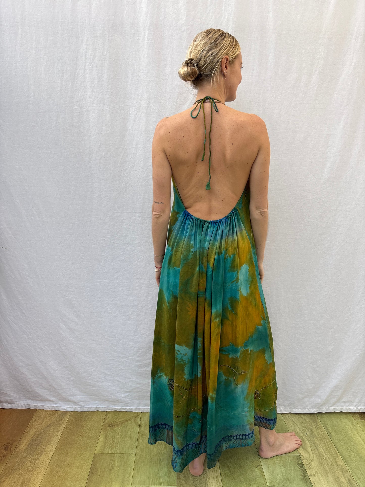 HALTER DRESS | Wanderlust