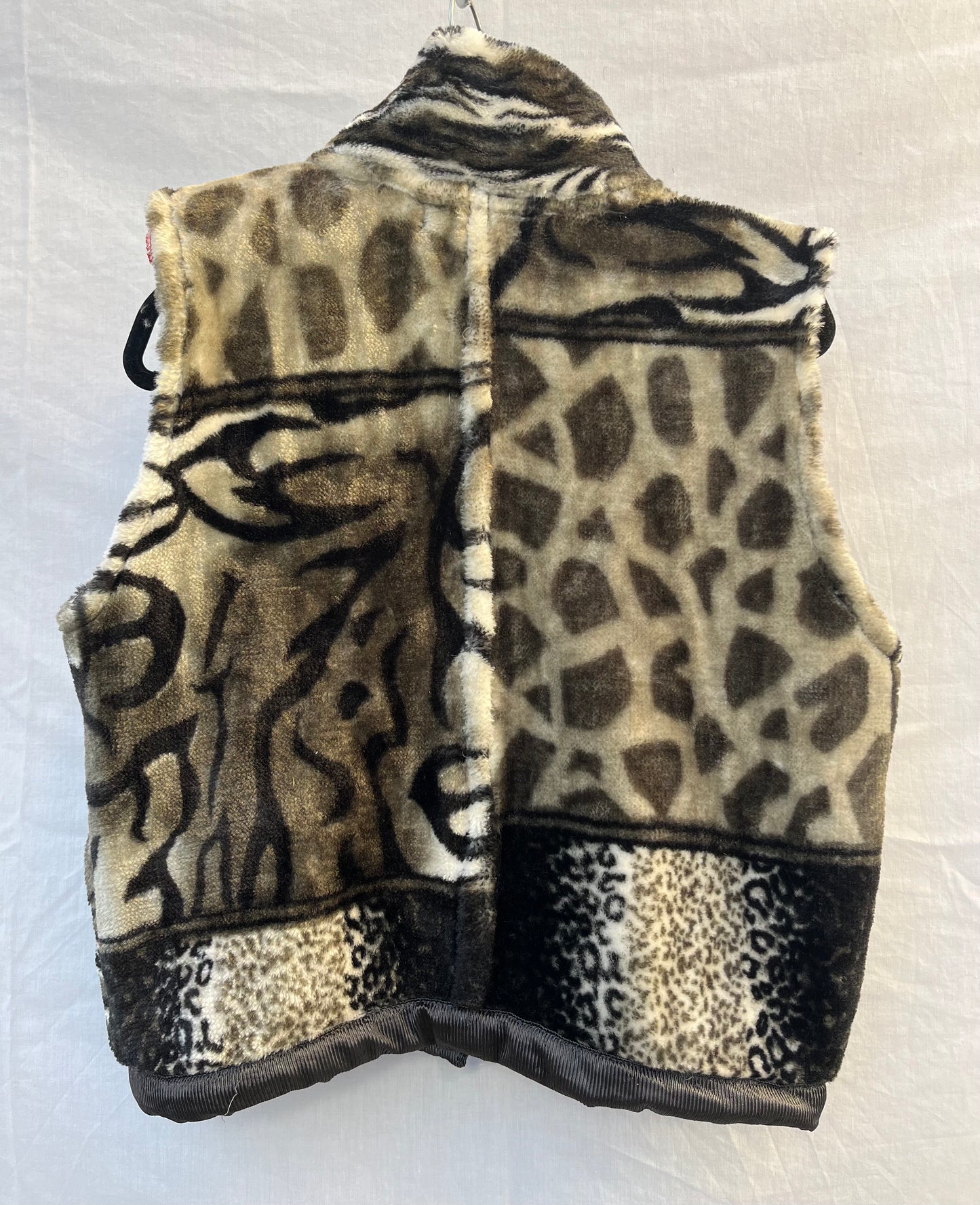 BLANKET GILET | Animal Smokey