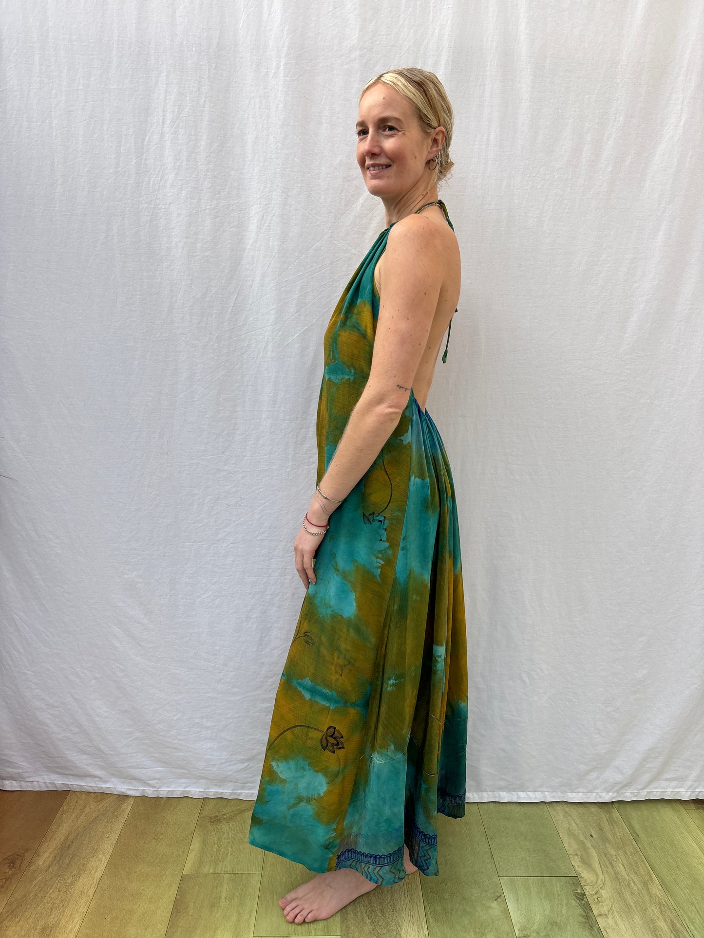 HALTER DRESS | Wanderlust