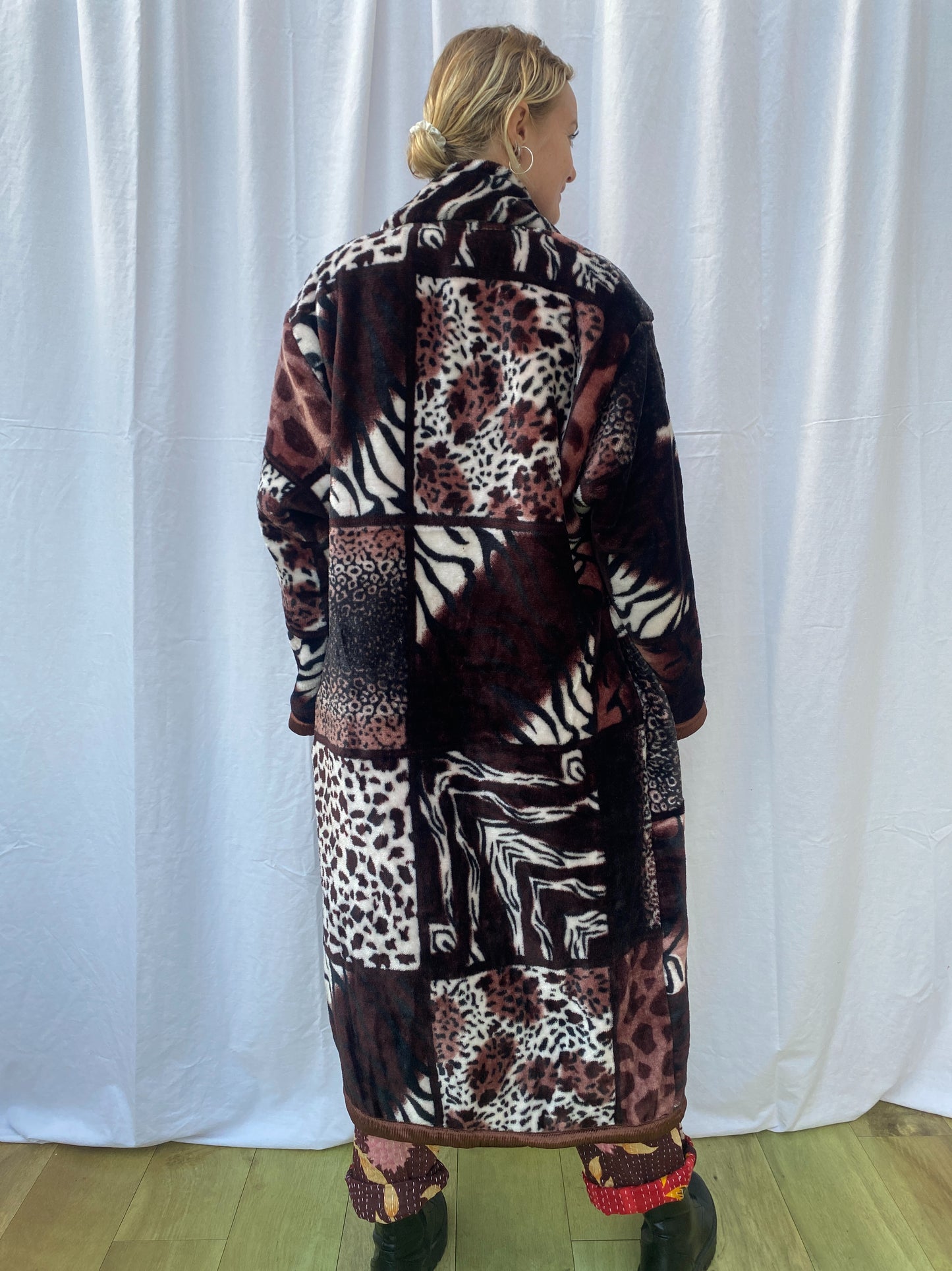 BLANKET COAT | Animal Garnet