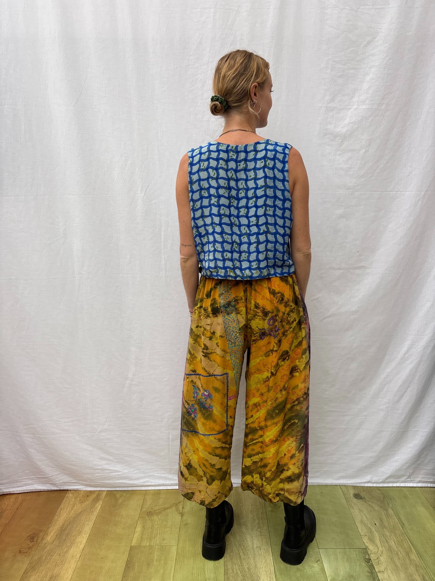 SILK WAISTCOAT | M/L ~ Queen