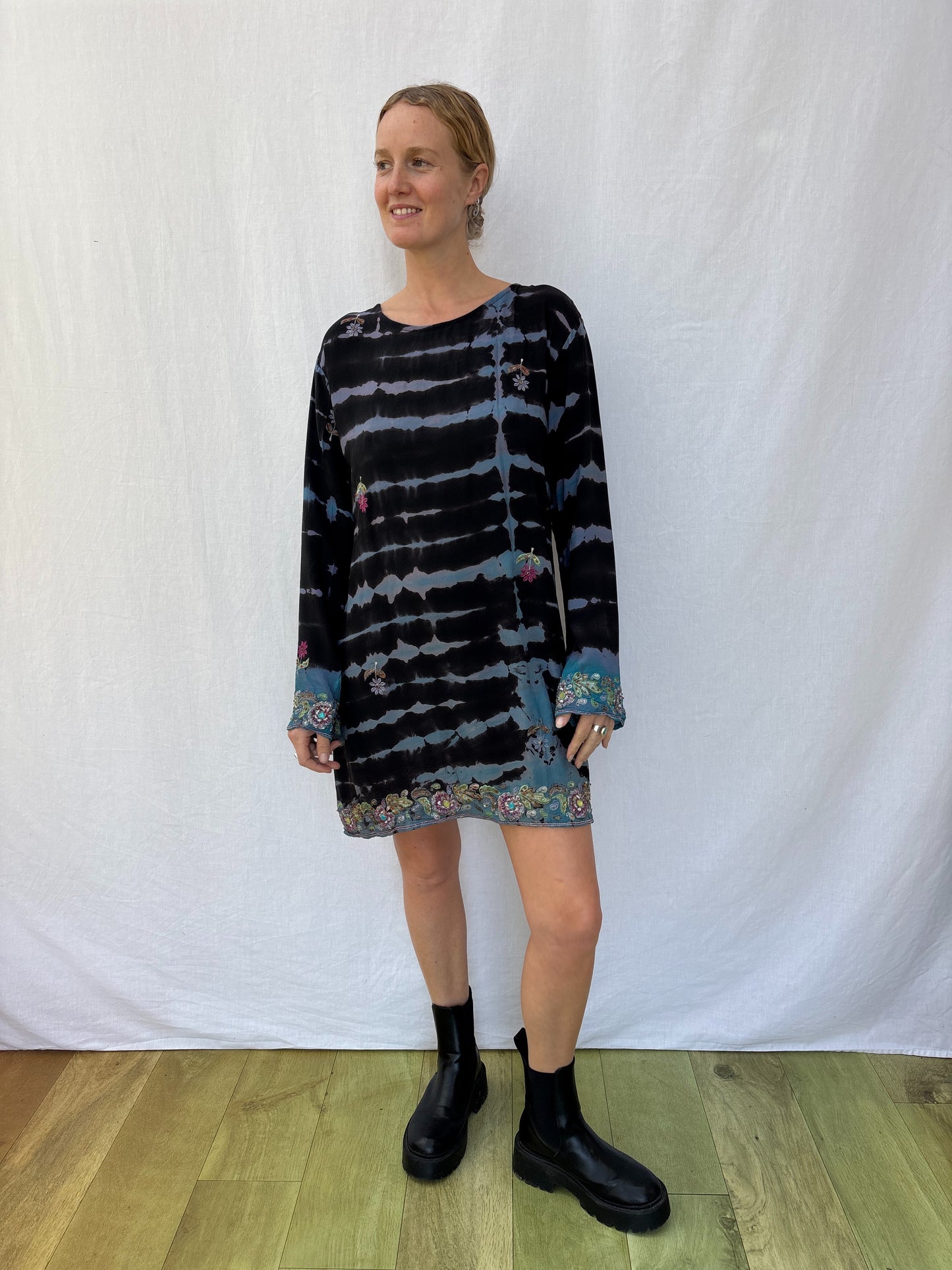 PARTY DRESS | S/M ~ Find it