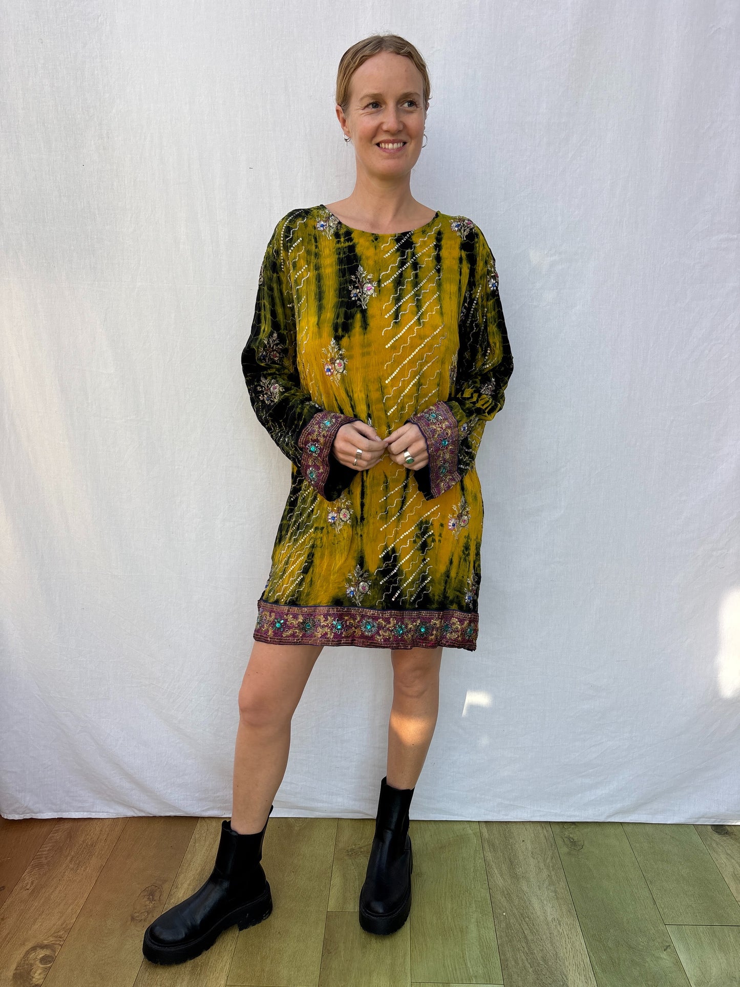 PARTY DRESS | M/L ~ Surya