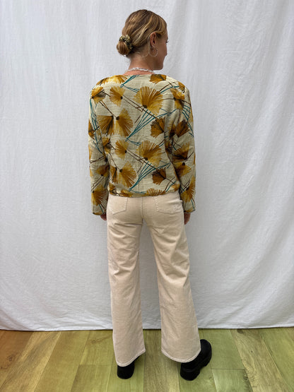 Silk Jacket | Bringing flowers