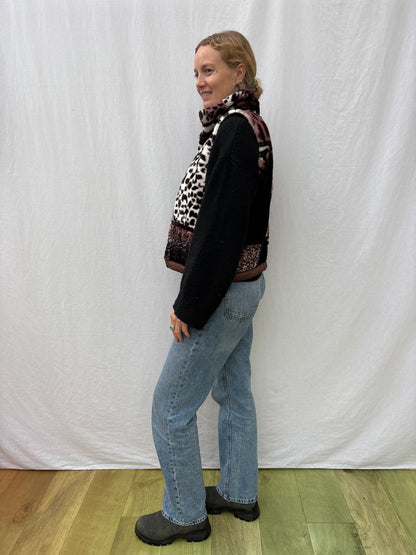 BLANKET GILET | Animal Garnet