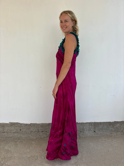 RUFFLE DRESS | Take the spotlight