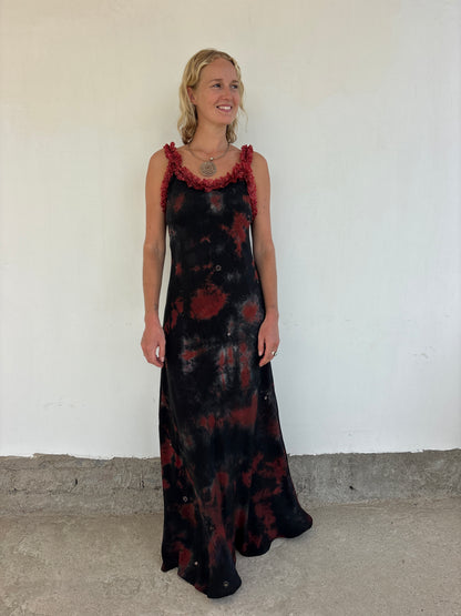 RUFFLE DRESS | Flaming