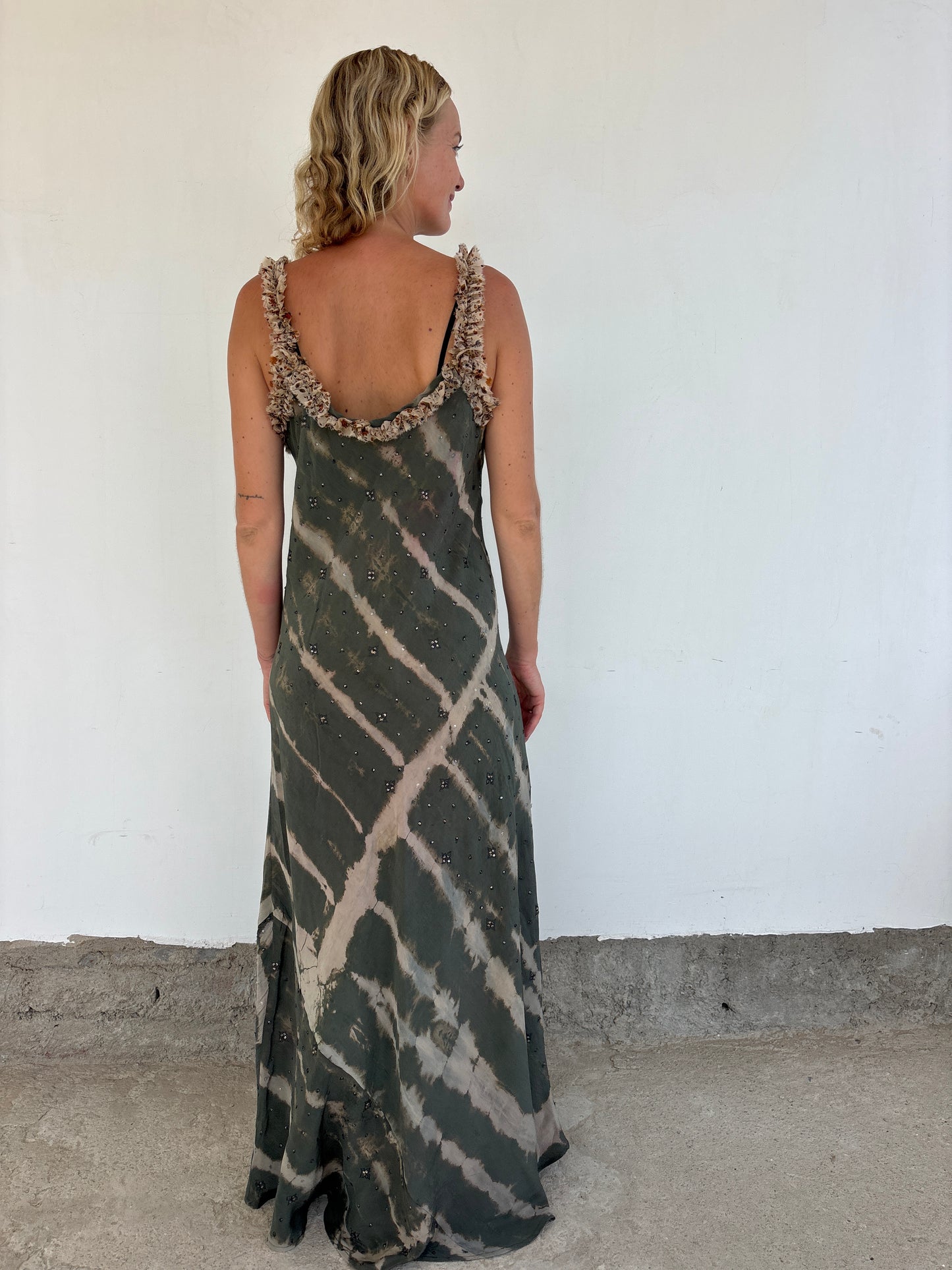RUFFLE DRESS | Celestial being