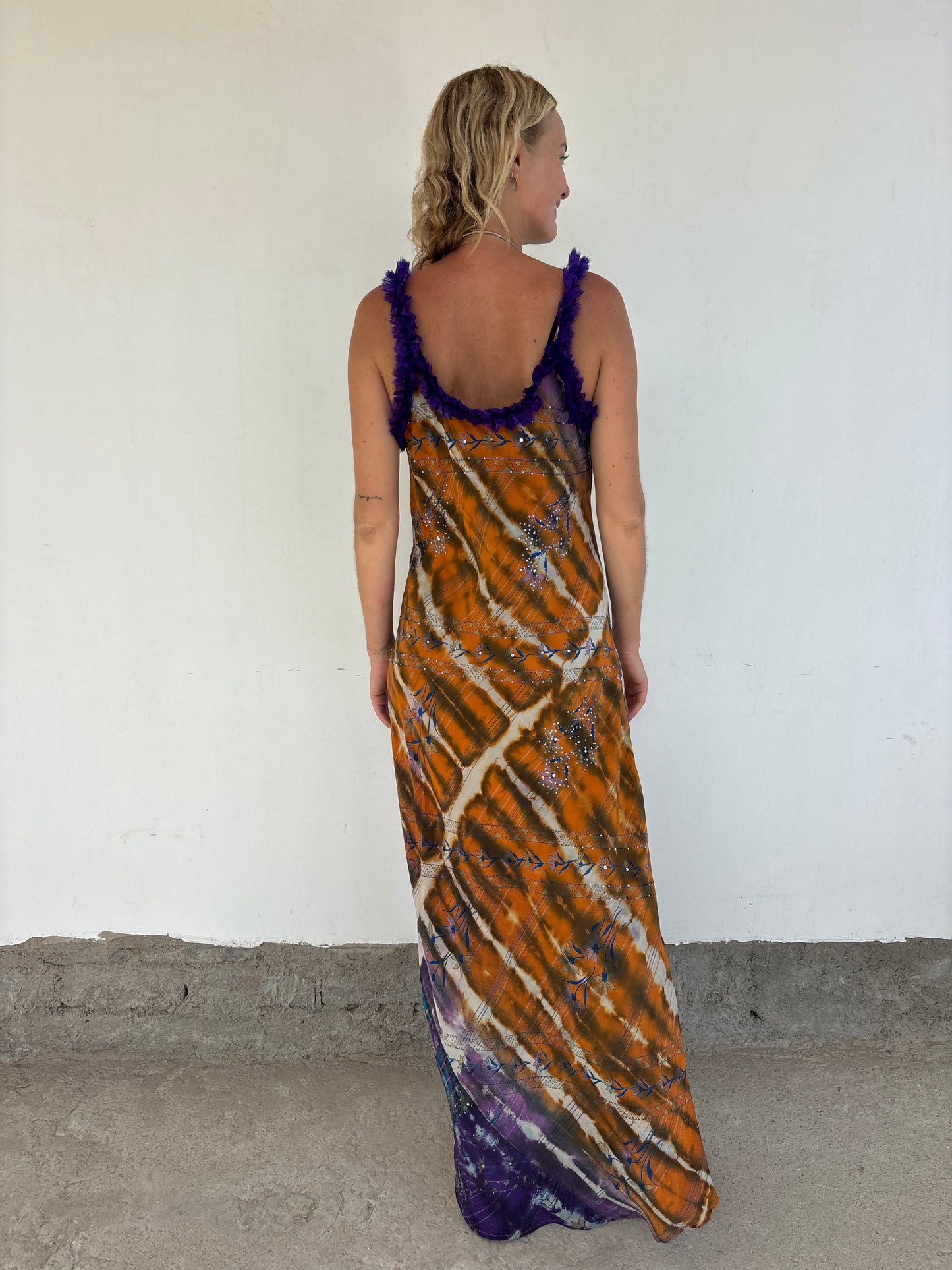 RUFFLE DRESS | The moment