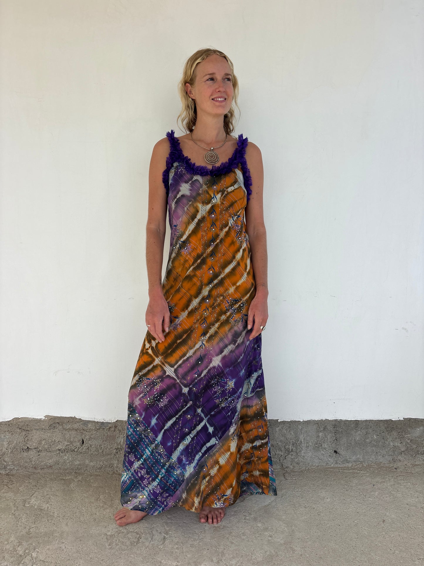 RUFFLE DRESS | The moment