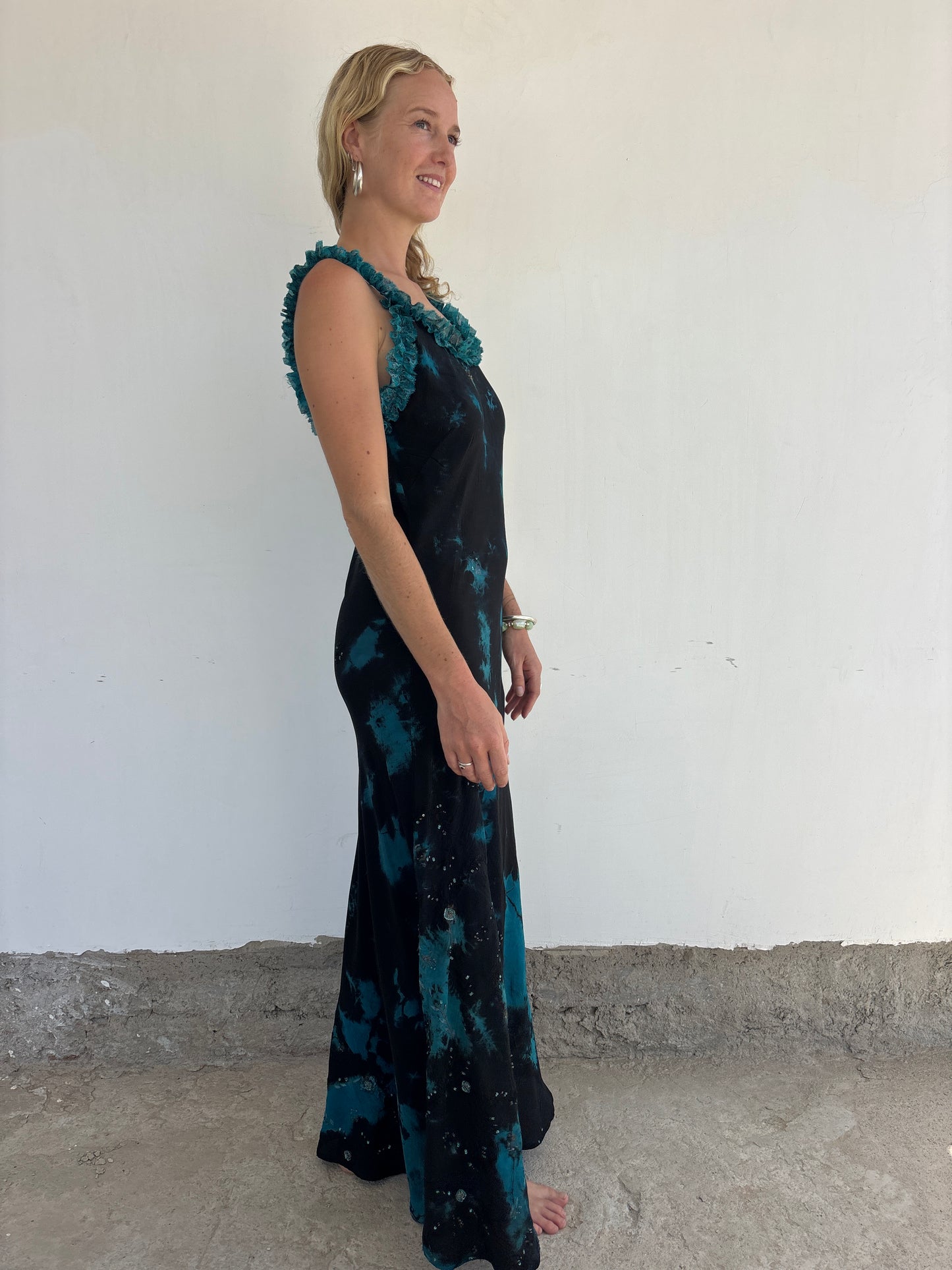 RUFFLE DRESS | Full power
